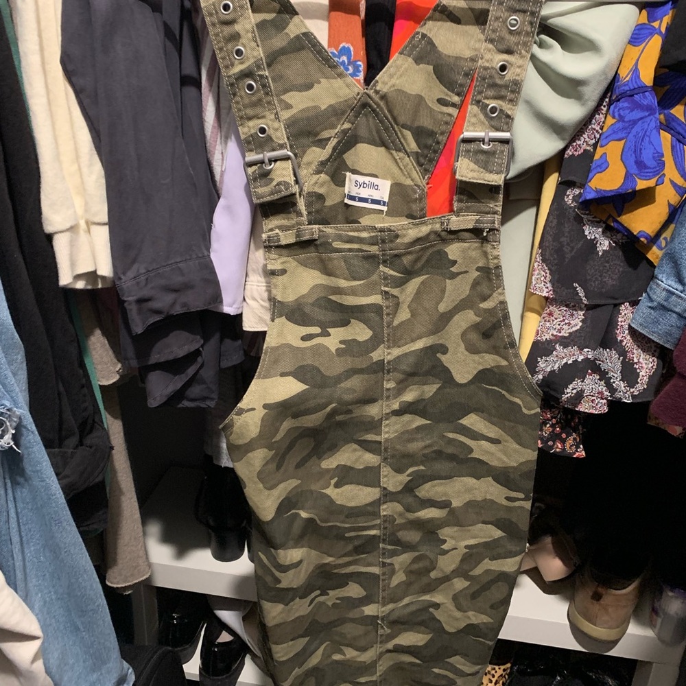 Overalls - Picture 3 of 4